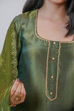 APNAसा Olive Green Kurta Set With Handwork